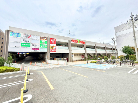 ӊ X[p[ 2100m sA X