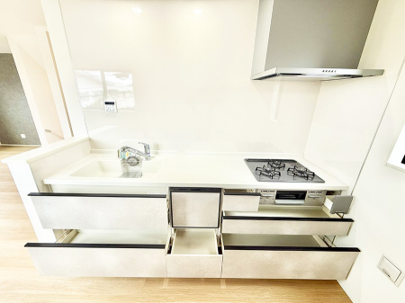 �L�b�`�� �������Ƒ����J��[�߂�A������̂���L�b�`��