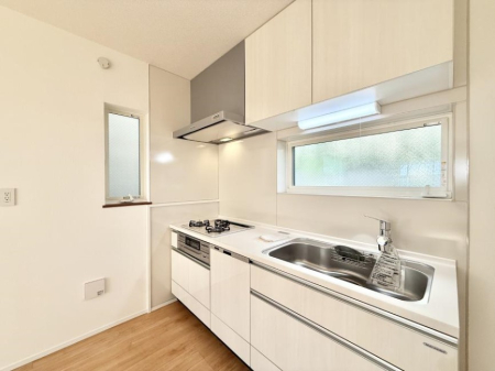 �L�b�`�� ���������y���݂ƐH�ׂ�K����͂���L�b�`��