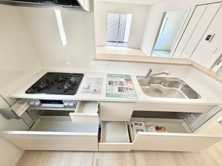 �L�b�`�� ���������[�͖L�x�ȃV�X�e���L�b�`���ł��I