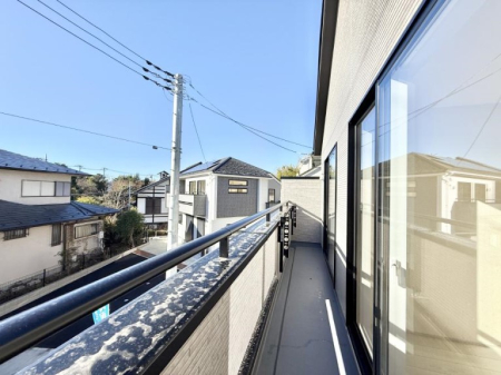 �o���R�j�[ ������ �G�߂̈ڂ낢����������J���I�ȋ�Ԃł�