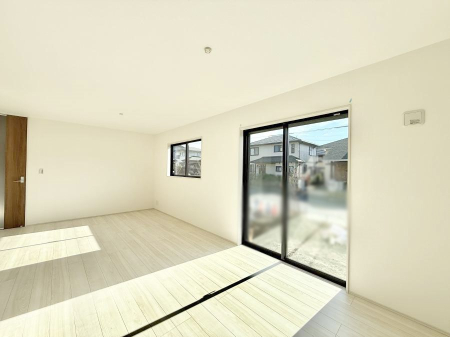 ���r���O ���������났�ƏΊ炪�W�܂�A�S���܂郊�r���O