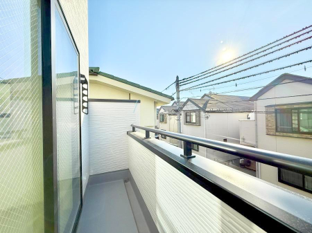 �o���R�j�[ ������ ���R��g�߂Ɋ�����A�J���I�ȃo���R�j�[