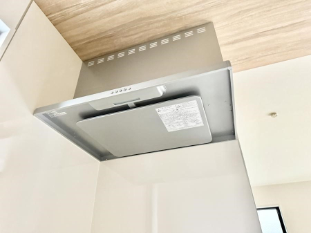 ���̑����� �ݔ����������̏��C����������C��ɗU������A�����I�ɔr�����ł��܂��B