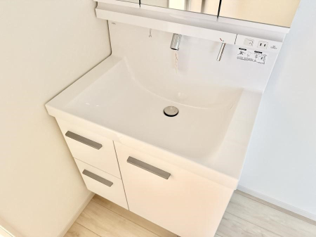 ���̑����� �ݔ����ׂ��������܂Ő􂢂₷���֗��ȃn���h�V�����[�t��