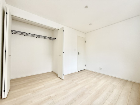 ���̑����� �������傫�Ȏ��[�ŉו����X�b�L���Еt���܂�  