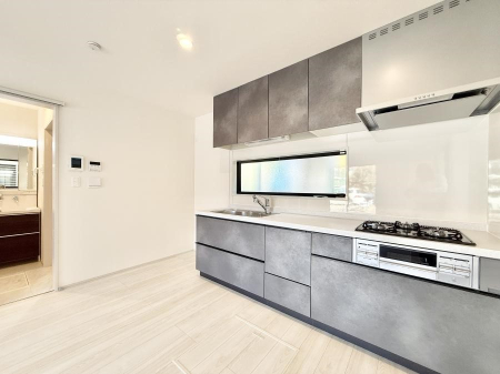 �L�b�`�� �������V���v���Ŕ������S�n�悢���Ԃ𐶂ރL�b�`�����