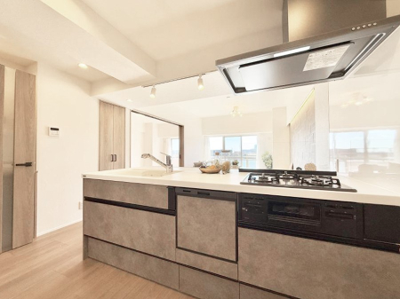 �L�b�`�� �������A�C�f�A�L����A�N���G�C�e�B�u�ȗ������