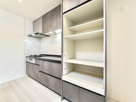 �L�b�`�� ���������y���݂ƐH�ׂ�K����͂���L�b�`��