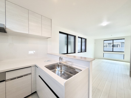 �L�b�`�� ���������y���݂ƐH�ׂ�K����͂���L�b�`��