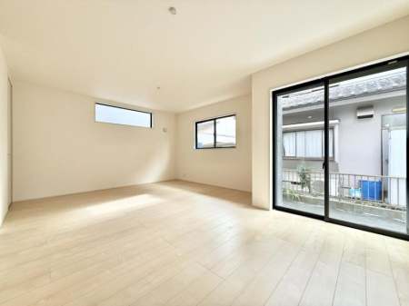 ���r���O ���������R�Ɖ�b�����܂��A�S�n�悢�ЂƂƂ�