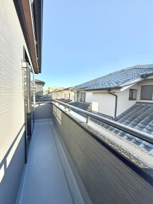 �o���R�j�[ ������ �G�߂̈ڂ낢����������J���I�ȋ�Ԃł�