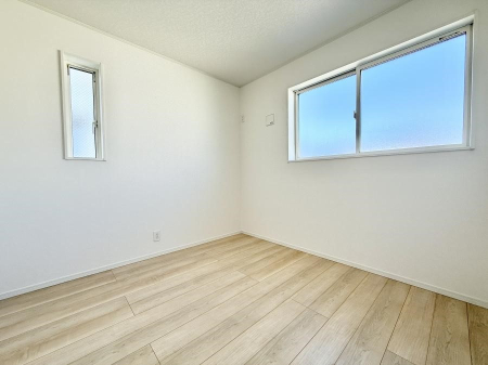 ���̑� ������2�ʍ̌��Ŗ��邢�����I  