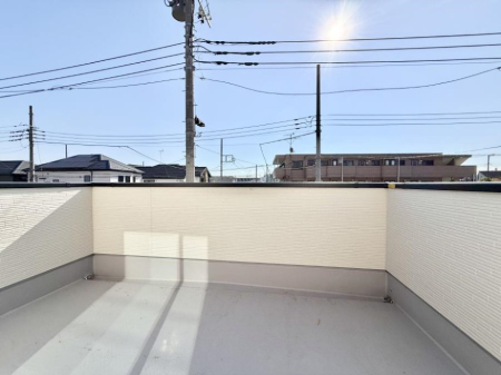 �o���R�j�[ ������ �G�߂̈ڂ낢����������J���I�ȋ�Ԃł�