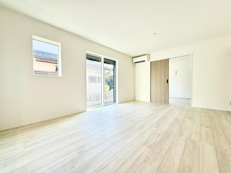 ���r���O ���������̊Ԃɂ��Ƒ����W�܂����Ⴄ����ȃ��r���O�����ł����