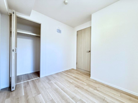 �q������ ����