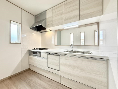 �L�b�`�� ���������y���݂ƐH�ׂ�K����͂���L�b�`��