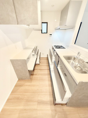 �L�b�`�� �������Ƒ��̉�b���e�ށA�S�n�悢�L�b�`���X�y�[�X