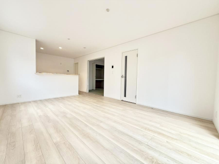 ���r���O ���������R�Ɖ�b�����܂��A�S�n�悢�ЂƂƂ�