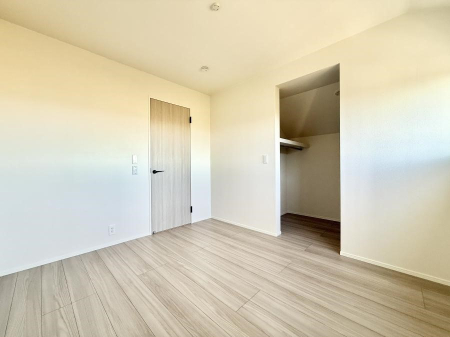 �q������ �������v���C�x�[�g��ԂƂ��ĐÂ��ŗ�������������񋟂��Ă���܂�