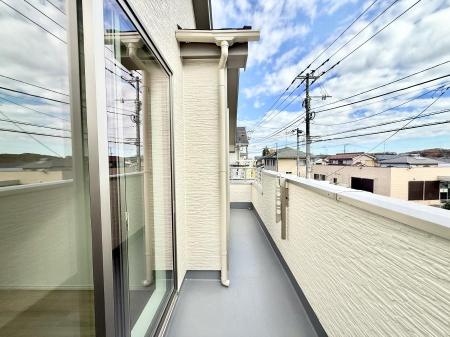 �o���R�j�[ ������ ���R��g�߂Ɋ�����A�J���I�ȃo���R�j�[