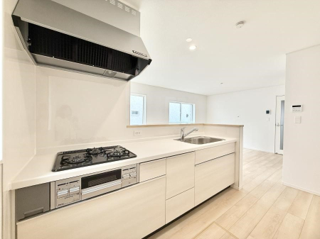 �L�b�`�� �������V���v���Ŕ������S�n�悢���Ԃ𐶂ރL�b�`�����