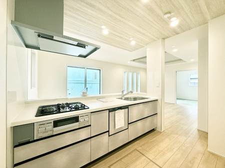 �L�b�`�� �����������������Ɗy�����Ȃ�A���K�ȃL�b�`�����