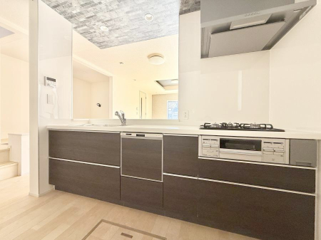 �L�b�`�� �������Ƒ����J��[�߂�A������̂���L�b�`��