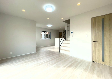 rO ƂrO͂ǂȃCeAɂ}b`܂  