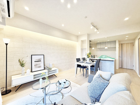 ���r���O ���������S�n�̂����A���z�̃��r���O