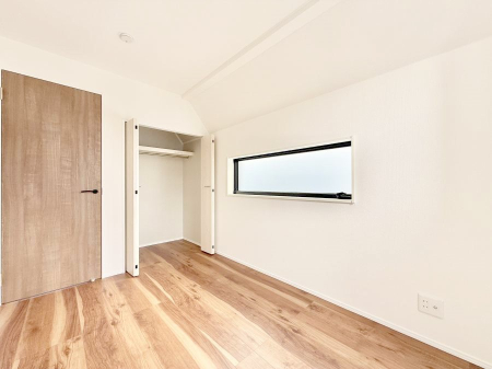 �Q�� ���������̔z�u��ʋC���̗ǂ��݌v�ŕ����̋�C�������炸�A��ɐV�N�ȋ�C������܂�