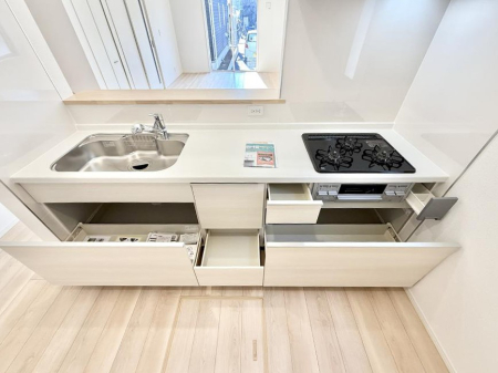 �L�b�`�� �������A�C�f�A�L����A�N���G�C�e�B�u�ȗ������