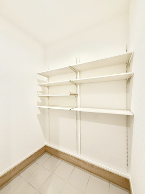 ���[ �������V���[�Y�C���N���[�[�b�g�t�Ȃ̂ŁA�O�Ŏg�������܂Ƃ߂Ď��[�A�������茺�ւ�  