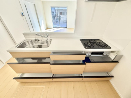 �L�b�`�� �������Ƒ����J��[�߂�A������̂���L�b�`��