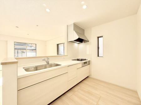 �L�b�`�� ���������y���݂ƐH�ׂ�K����͂���L�b�`��