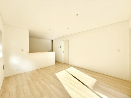 ���r���O ���������났�ƏΊ炪�W�܂�A�S���܂郊�r���O