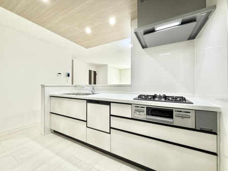 �L�b�`�� �����������������Ɗy�����Ȃ�A���K�ȃL�b�`�����