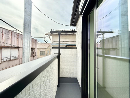 �o���R�j�[ ������ ���R��g�߂Ɋ�����A�J���I�ȃo���R�j�[