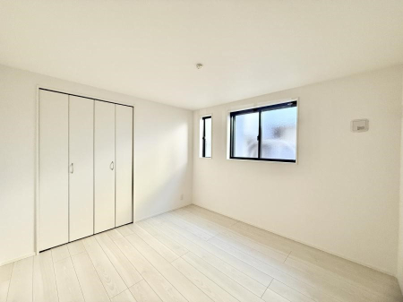 �Q�� ���������̔z�u��ʋC���̗ǂ��݌v�ŕ����̋�C�������炸�A��ɐV�N�ȋ�C������܂�