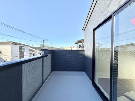 �o���R�j�[ ������ �G�߂̈ڂ낢����������J���I�ȋ�Ԃł�