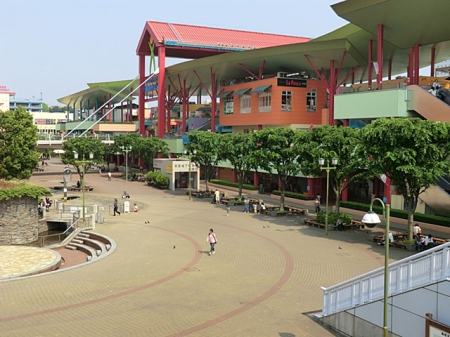 �G���g�����X ���Ǘ��̍s���͂����G���g�����X�ň��S���ĕ�点����ł�