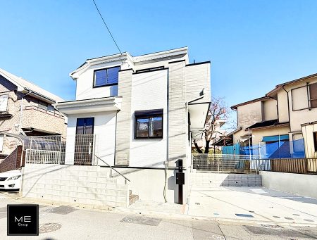 nOώʐ^ OρV炵n܂ꏊŁAƑJ[߂