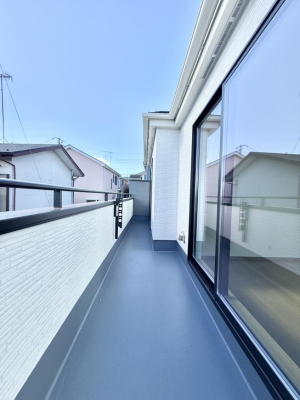 �o���R�j�[ ������ �G�߂̈ڂ낢����������J���I�ȋ�Ԃł�