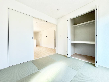 ���̑����� �傫�Ȏ��[�ŉו����X�b�L���Еt���܂�  