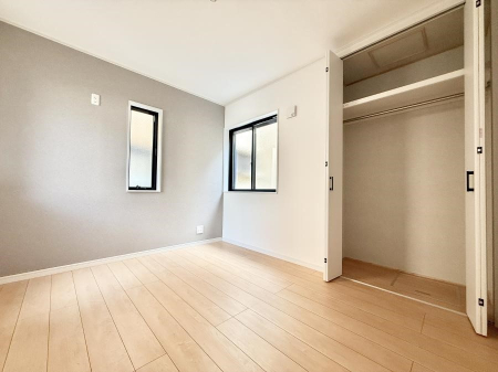 �Q�� ���������̔z�u��ʋC���̗ǂ��݌v�ŕ����̋�C�������炸�A��ɐV�N�ȋ�C������܂�