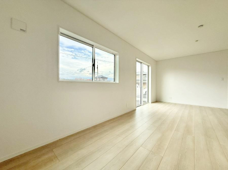 ���r���O �������i�`�������ȃ��r���O�͂ǂ�ȃC���e���A�ɂ������܂�  