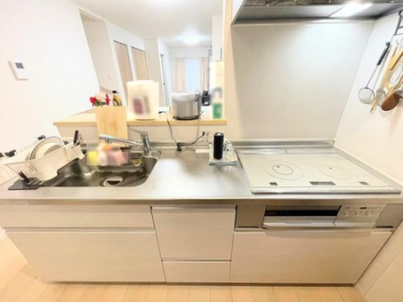 �L�b�`�� ��b���[�܂�ΖʃL�b�`���I�Ƒ��Ƃ̉�b���͂��݂܂�  