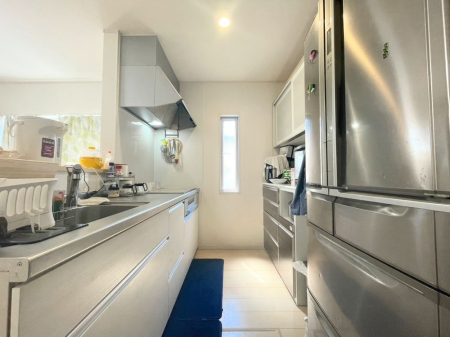 �L�b�`�� �①�ɂ�H��I��u���Ă��]�T�̍L���L�b�`��!�������ł��˂��I  