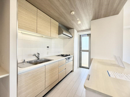 �L�b�`�� ���������������̖��@��������A���ʂȃL�b�`��