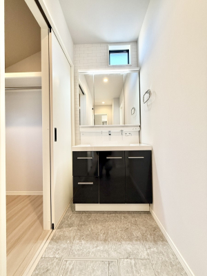 ���ʑ�E���ʏ� �������Ƒ��݂�Ȃ��g���₷���z�u�ł�